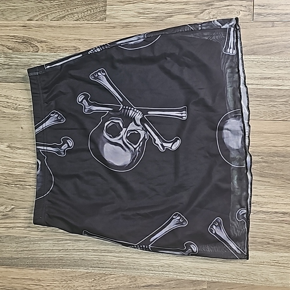 NWT mesh skull mini skirt